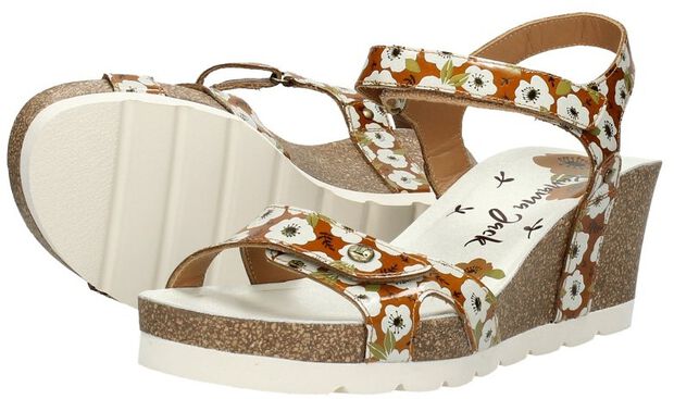 Julia Garden - large