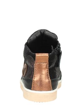 Schn&uuml;rstiefel