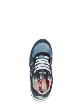 Sneaker low