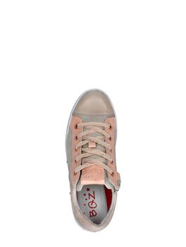 Niedrige Schuhe