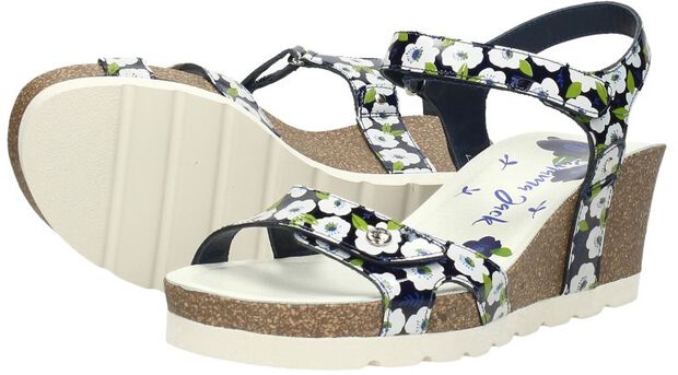 Julia Garden - large