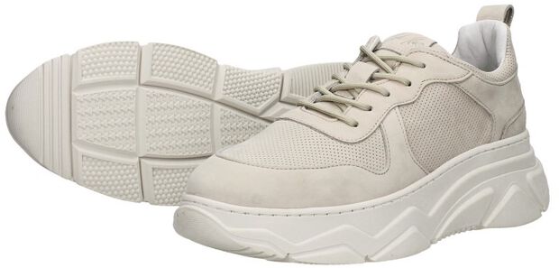 Women Low Cut Sneaker - large