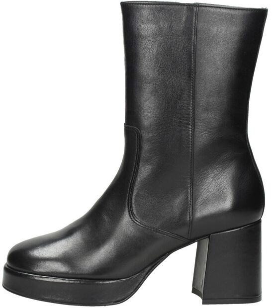 Stiefeletten mit Absatz - large